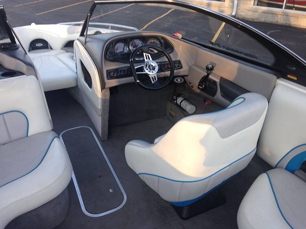 Malibu, Import USA — Foto 4 z 7