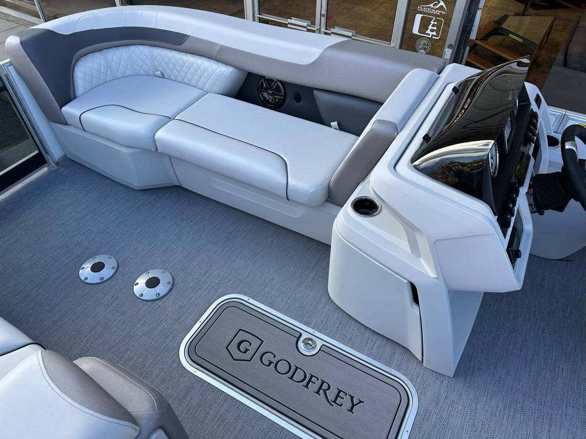 2026, Import USA — Foto 6 z 12