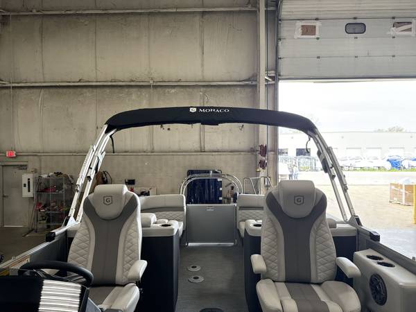 2026, Import USA — Foto 10 z 10