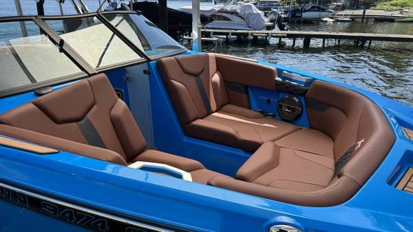 2022 MasterCraft, Import USA — Foto 6 z 9