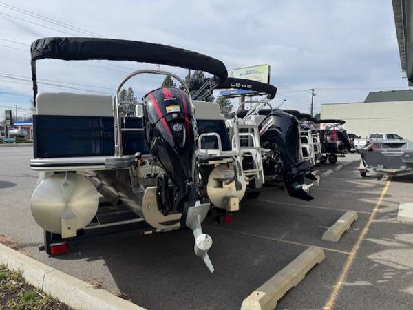 Lowe, Import USA — Foto 9 z 12