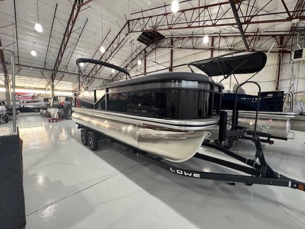 2026 Lowe, Import USA — Foto 6 z 12