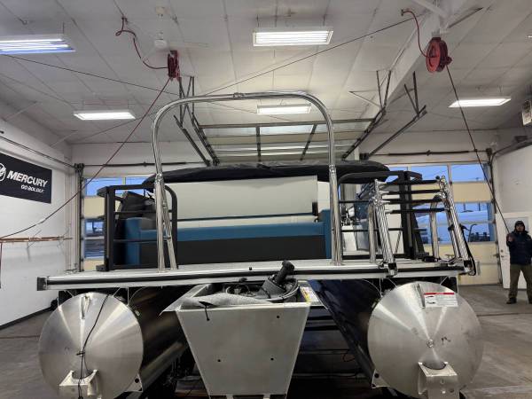 2026, Import USA — Foto 3 z 12
