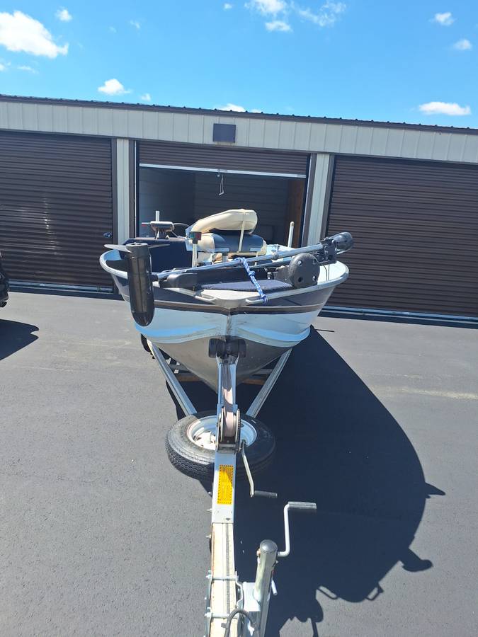 Fishing boat, Import USA — Foto 2 z 8