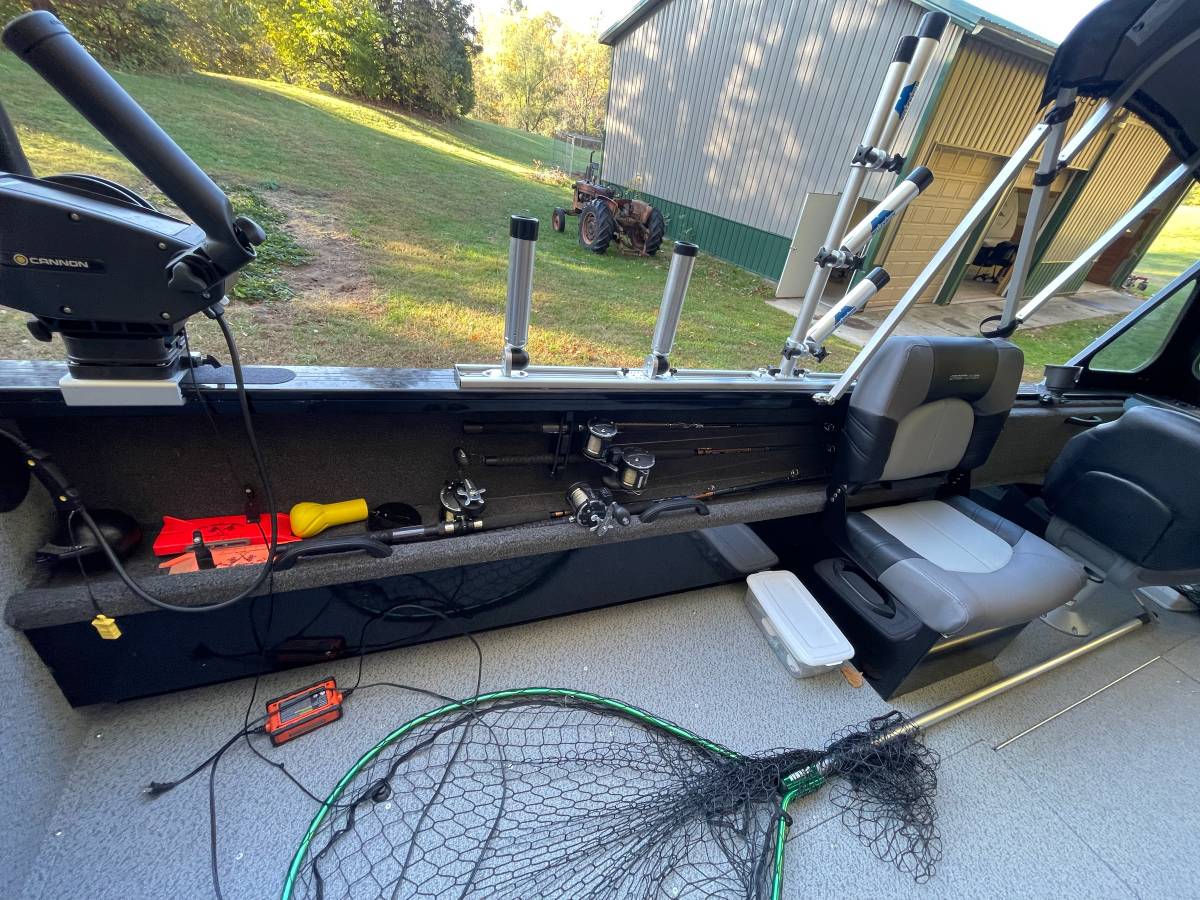 2024 Crestliner, Import USA — Foto 11 z 12
