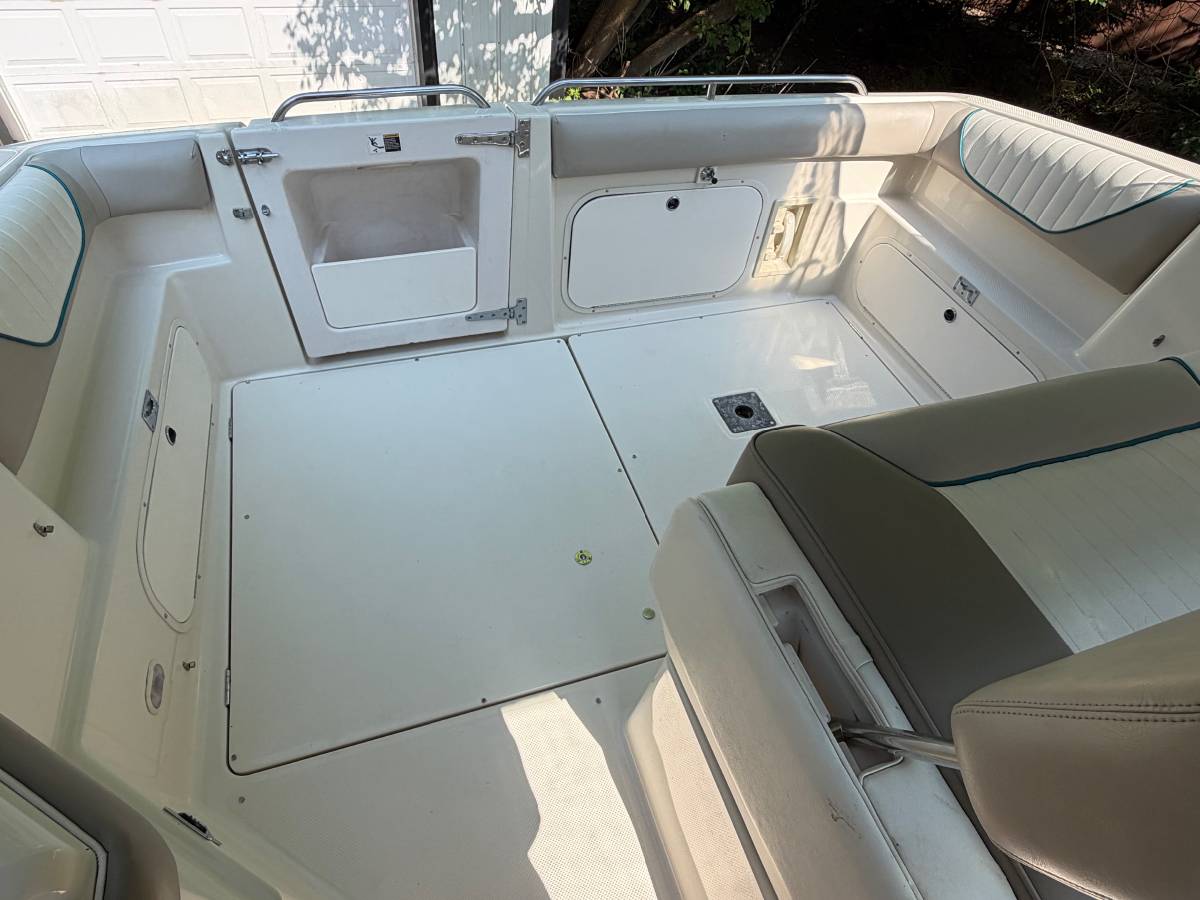 Bayliner, Import USA — Foto 10 z 12