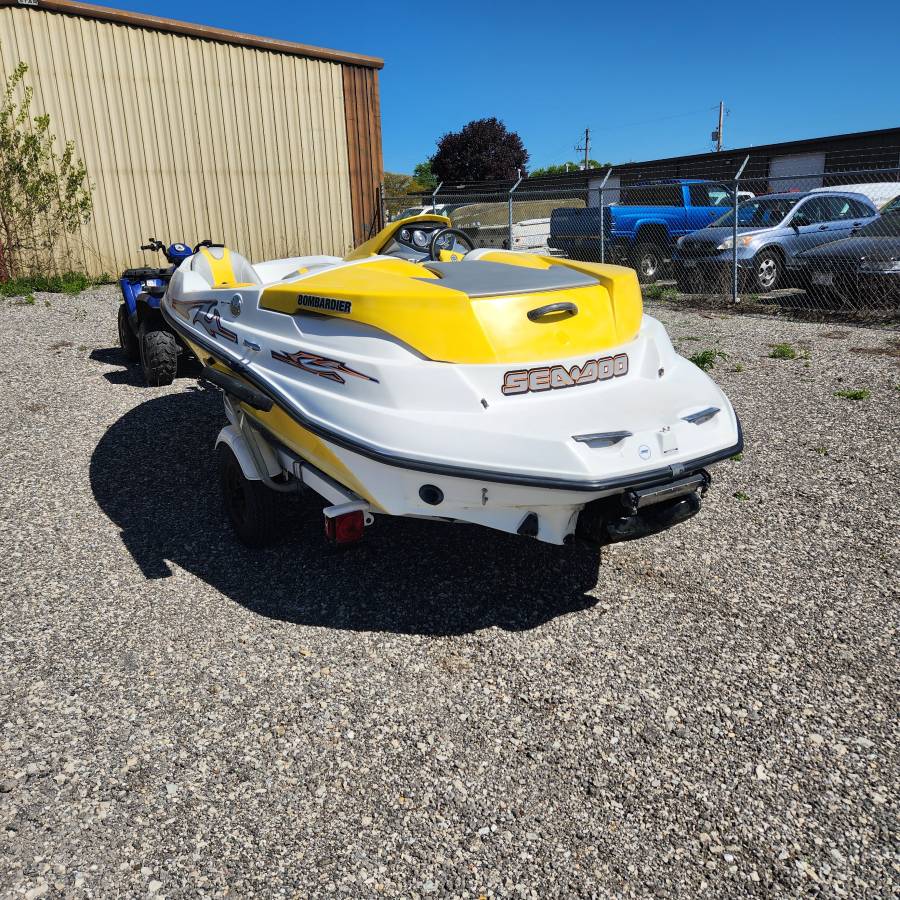 2003 Sea-Doo, Import USA — Foto 4 z 12