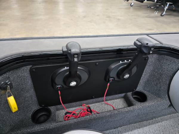 2022, Import USA — Foto 10 z 12