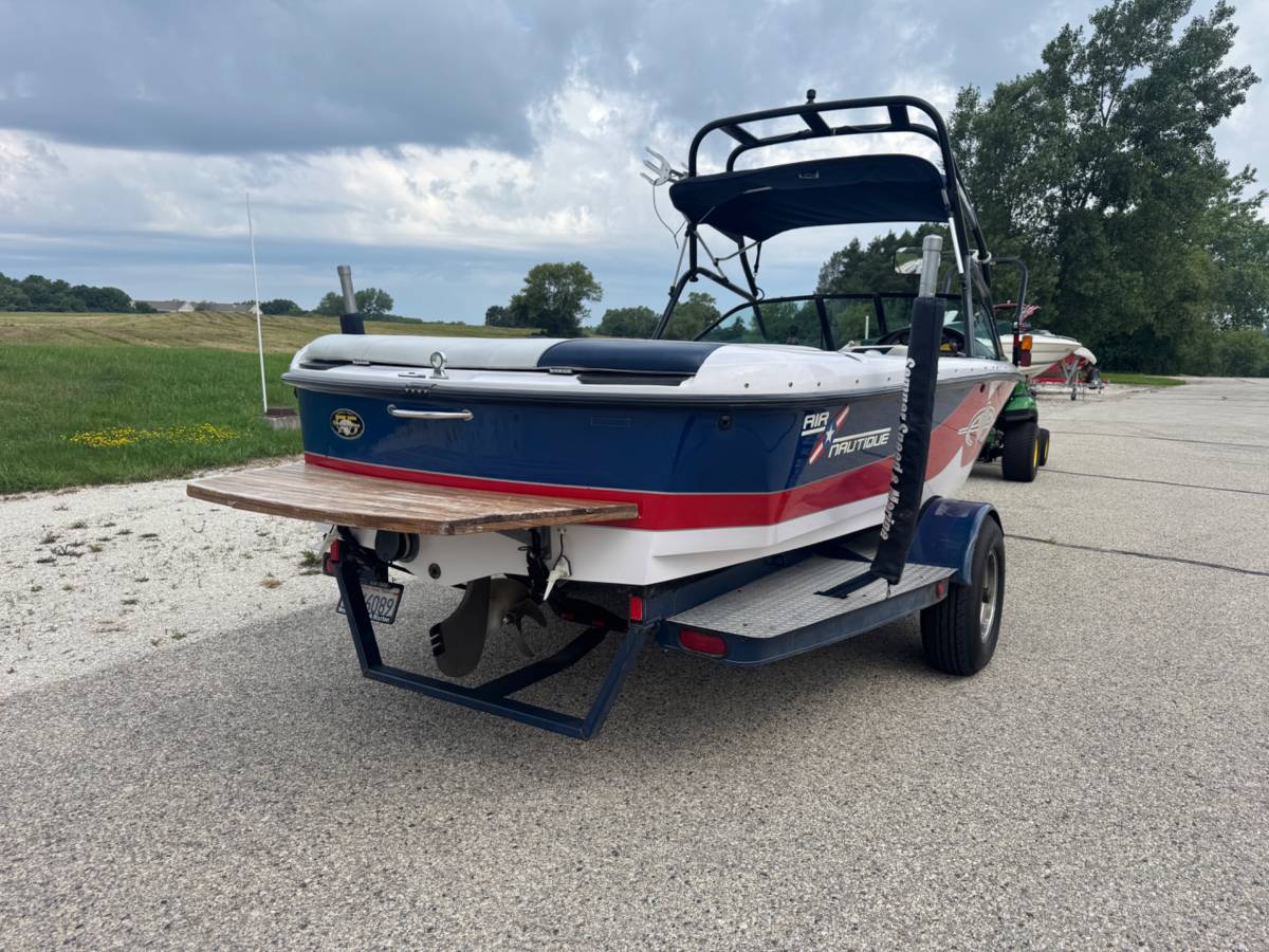Nautique, Import USA — Foto 3 z 11