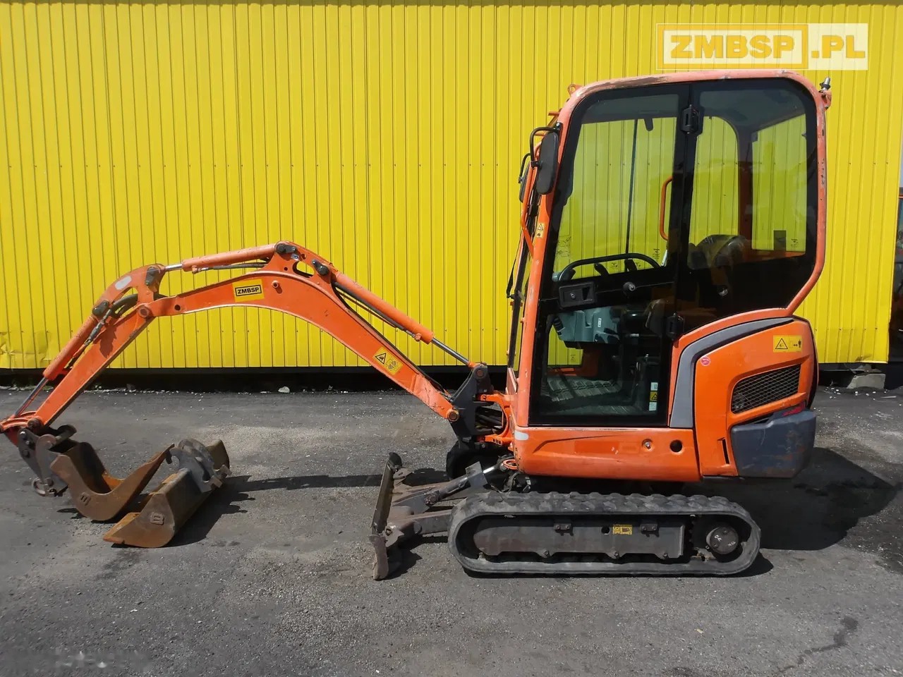 2015 Kubota KX016-4, 3.382 mth, Import Auf Lager in der EU — Foto 1 | AMECAR 2015 Kubota KX016-4, 3.382 mth, Import Auf Lager in der EU — Foto 1