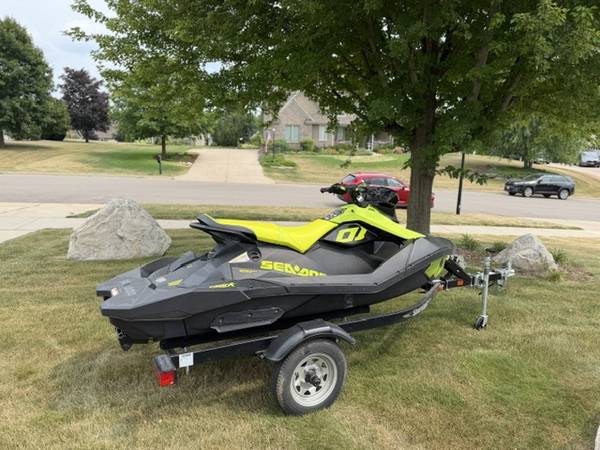 2023 Sea-Doo, Import USA — Foto 4 z 9