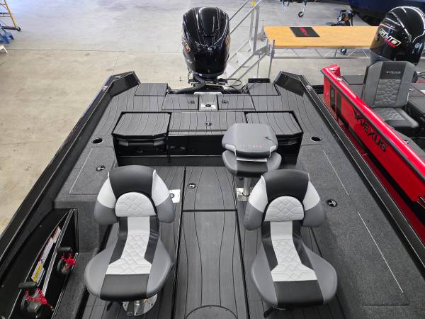 2027, Import USA — Foto 10 z 12