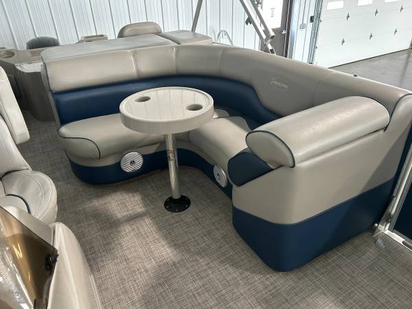 PREMIER 221 GEMINI PONTOON, Import USA — Foto 5 z 9