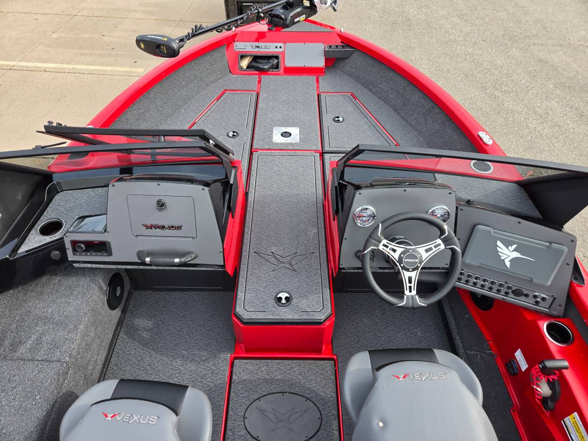 2027 Vexus ADX 190 new Rally Red color and Raptor Pkg!, rot, Import USA — Foto 4 z 8