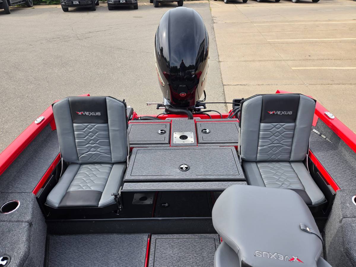 2027 Vexus ADX 190 new Rally Red color and Raptor Pkg!, rot, Import USA — Foto 6 z 8