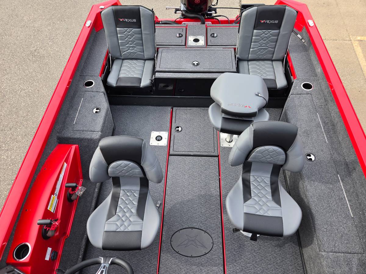 2027 Vexus ADX 190 new Rally Red color and Raptor Pkg!, rot, Import USA — Foto 8 z 8