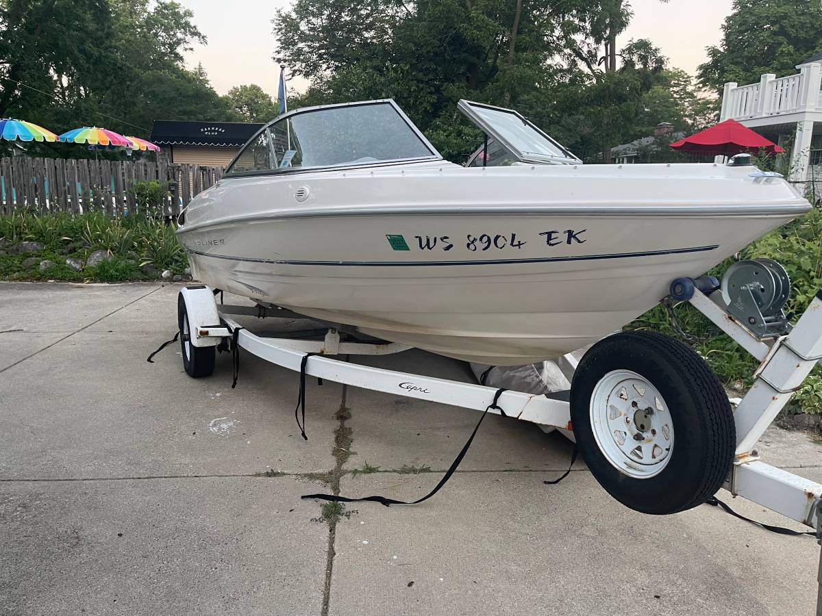 1998 Bayliner, Import USA — Foto 2 z 7