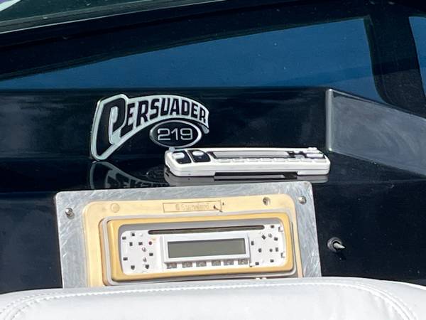 Checkmate Persuader 219, Import USA — Foto 3 z 12