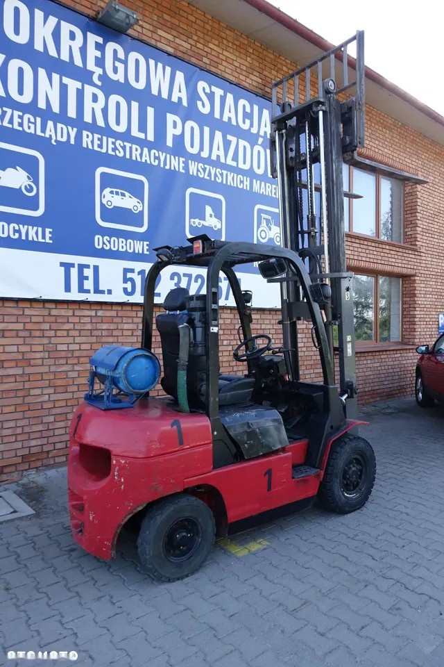 2011 Nissan, 8.844 mth, Import Auf Lager in der EU — Foto 10 z 13