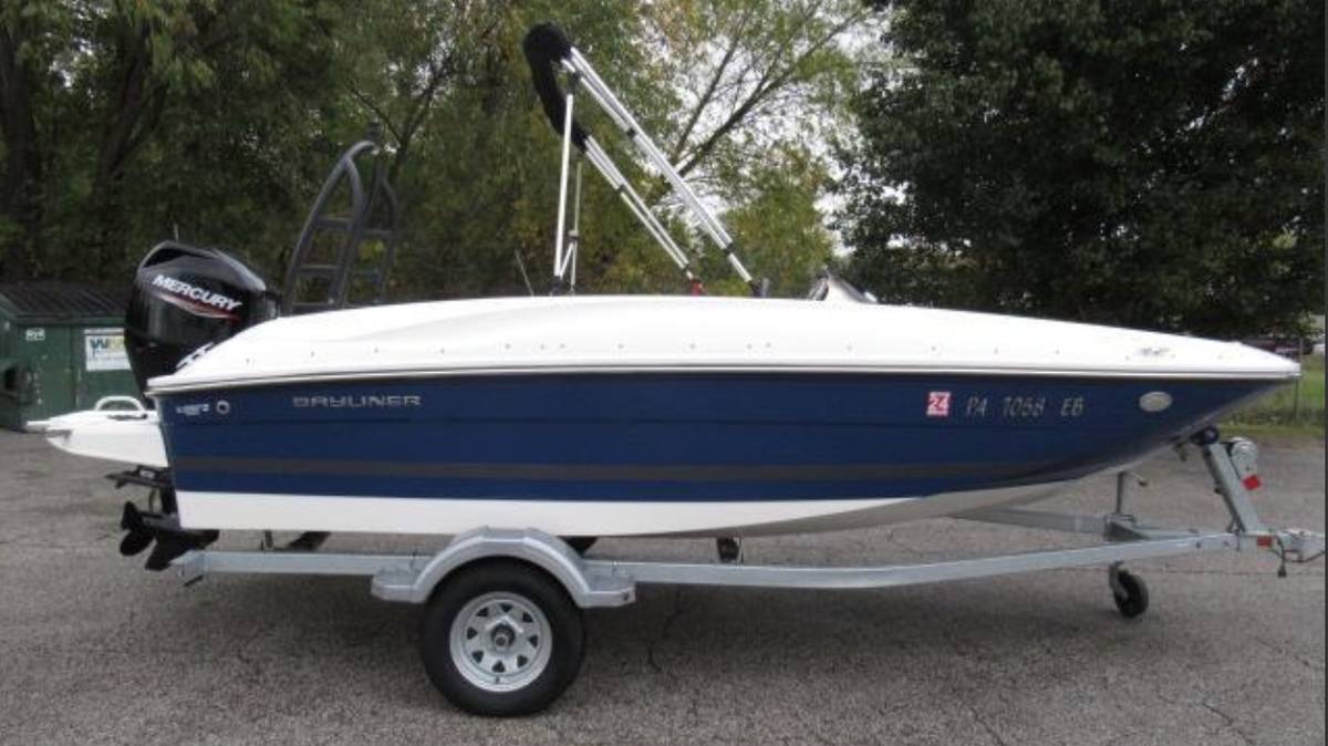 2021 Bayliner, Import USA — Foto 1