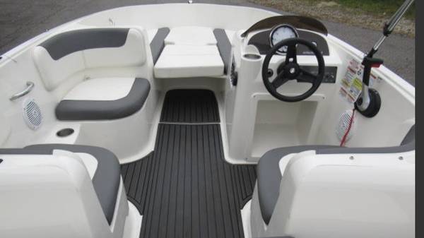 2021 Bayliner, Import USA — Foto 4 z 12