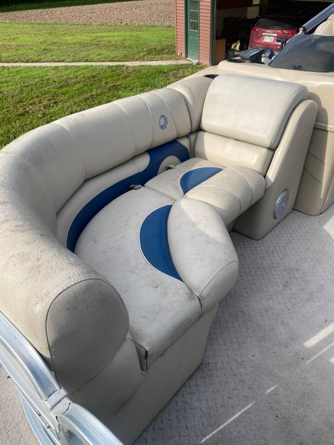 2015 Lowe, Import USA — Foto 6 z 11