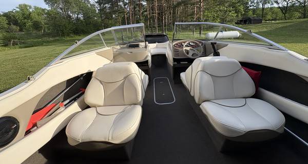 1999 Bayliner, Import USA — Foto 3 z 12