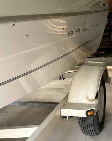 1999 Bayliner, Import USA — Foto 9 z 12