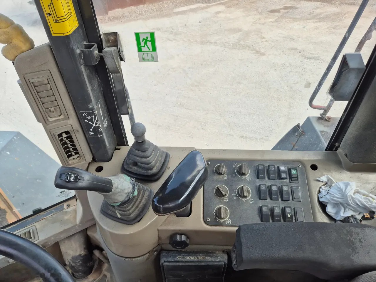 2005 Case 921C, Import Auf Lager in der EU — Foto 10 z 11