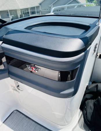 Chaparral, Import USA — Foto 5 z 12