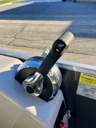 2021 Tracker, Import USA — Foto 11 z 12