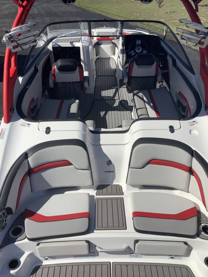 2018 Yamaha, Import USA — Foto 3 z 12