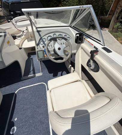 Bayliner, Import USA — Foto 7 z 12