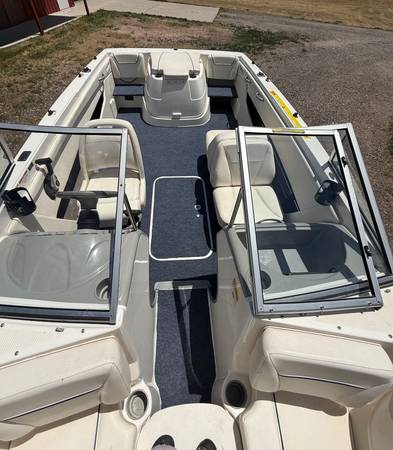 Bayliner, Import USA — Foto 9 z 12