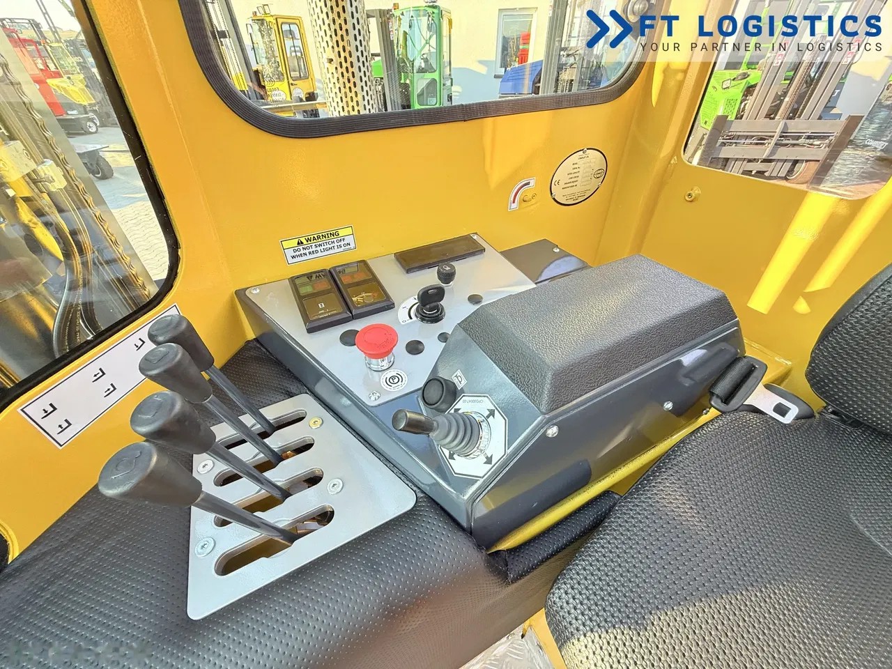 2015 Combilift WÓZEK, 3.359 mth, Import Auf Lager in der EU — Foto 13 z 24