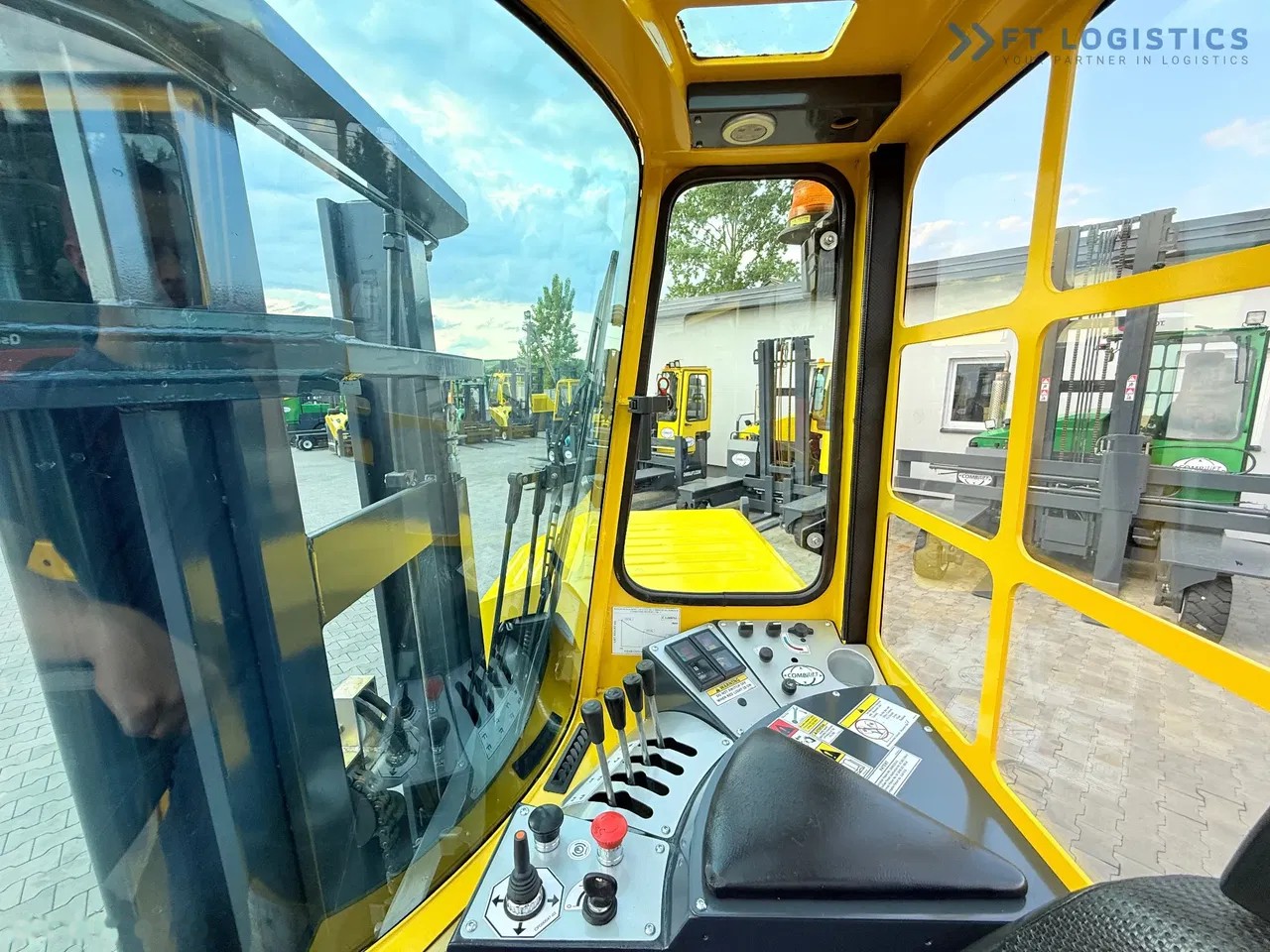 2015 Combilift C3000XL, 3.087 mth, Import Auf Lager in der EU — Foto 16 z 24