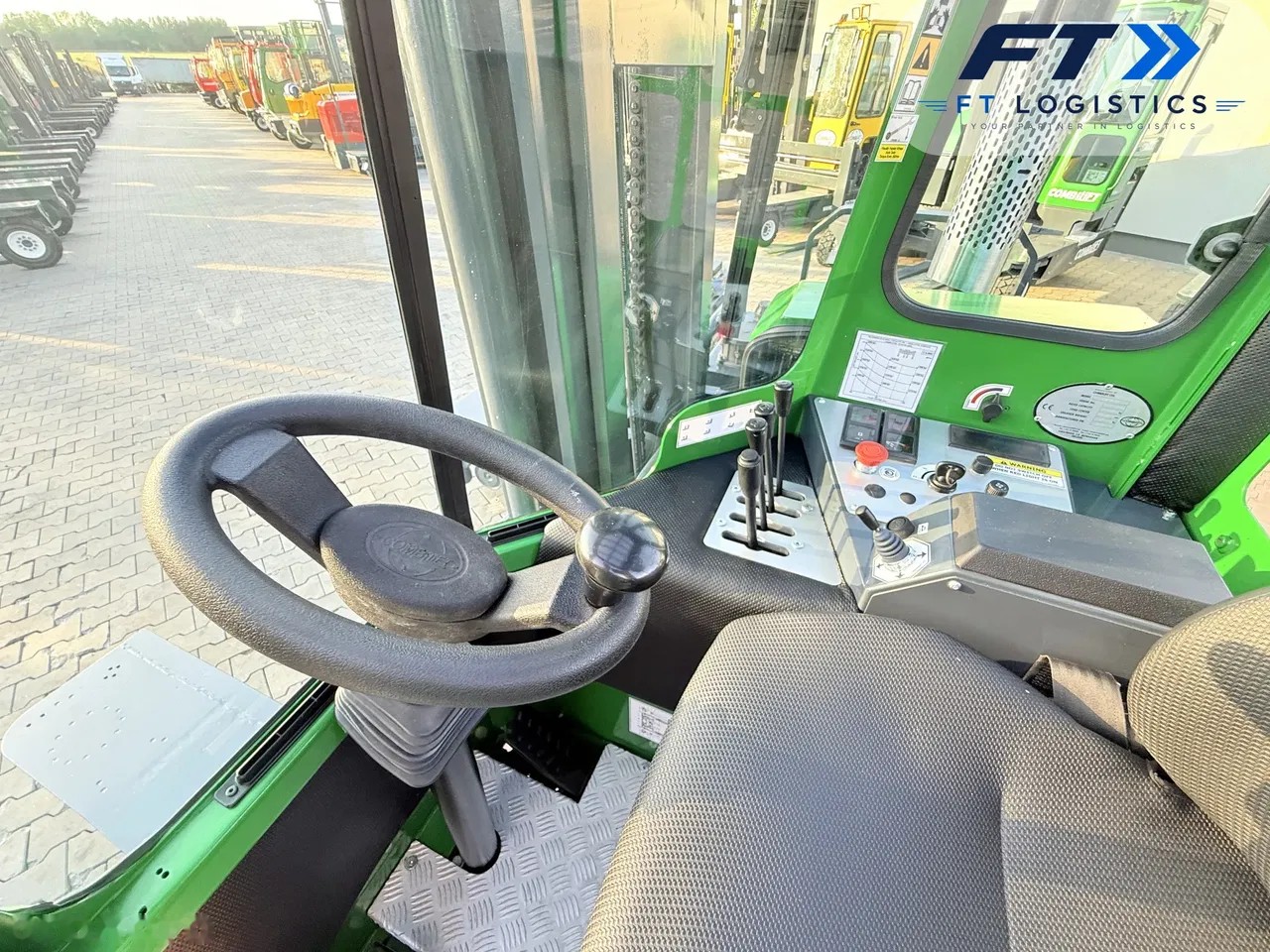 2015 Combilift WÓZEK, 4.496 mth, Import Auf Lager in der EU — Foto 12 z 24