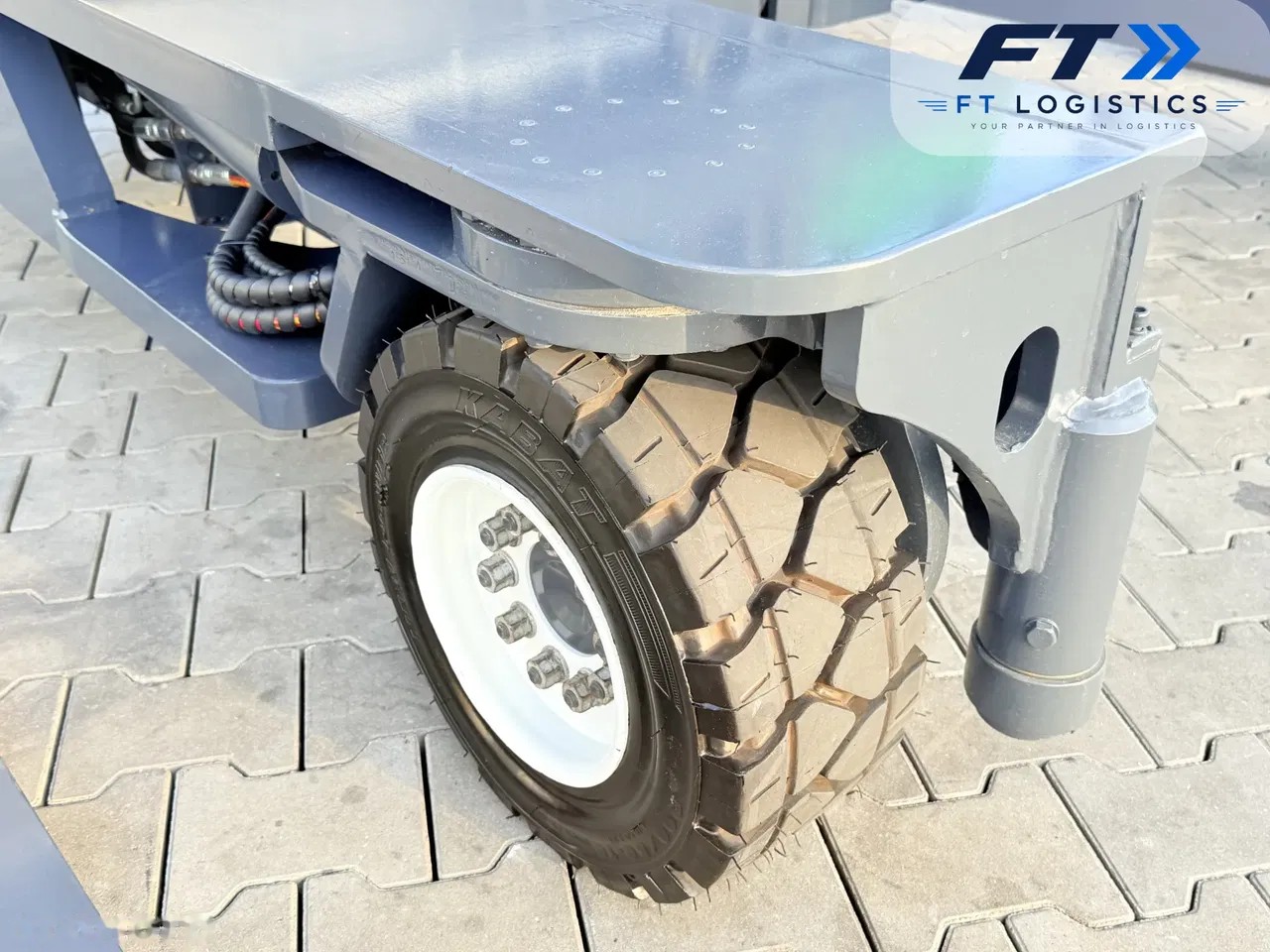 2015 Combilift WÓZEK, 4.496 mth, Import Auf Lager in der EU — Foto 4 z 24