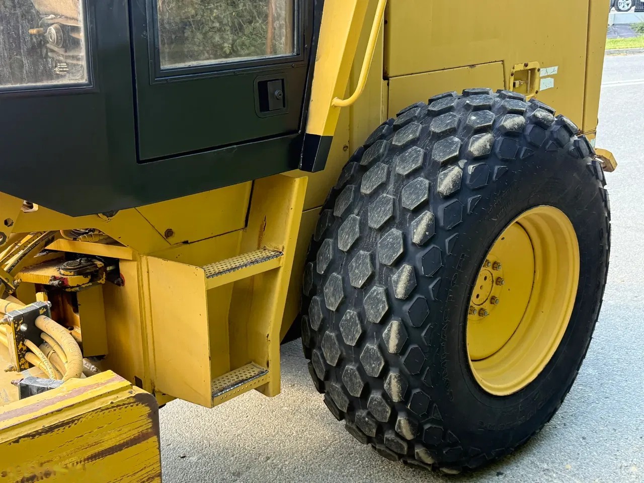 1998 Caterpillar, 2.600 mth, Import Auf Lager in der EU — Foto 14 z 15