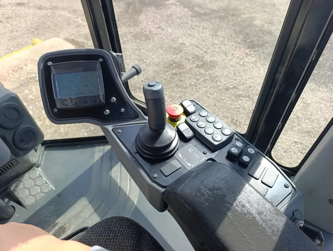 2020 Caterpillar CS64B, 1.728 mth, Import Auf Lager in der EU — Foto 7 z 7