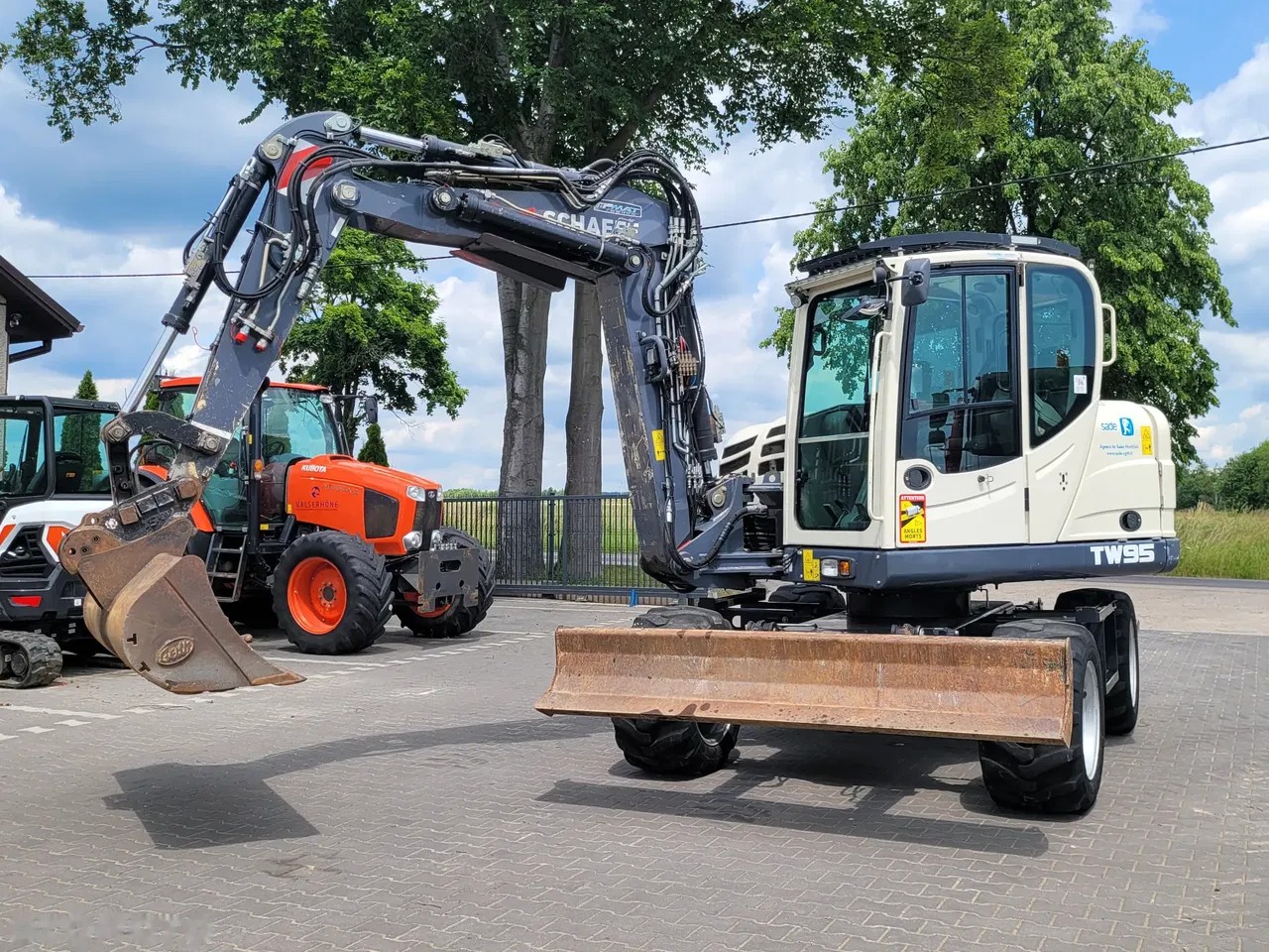 2017 Schaeff TW, 6.500 mth, Import Auf Lager in der EU — Foto 13 z 24