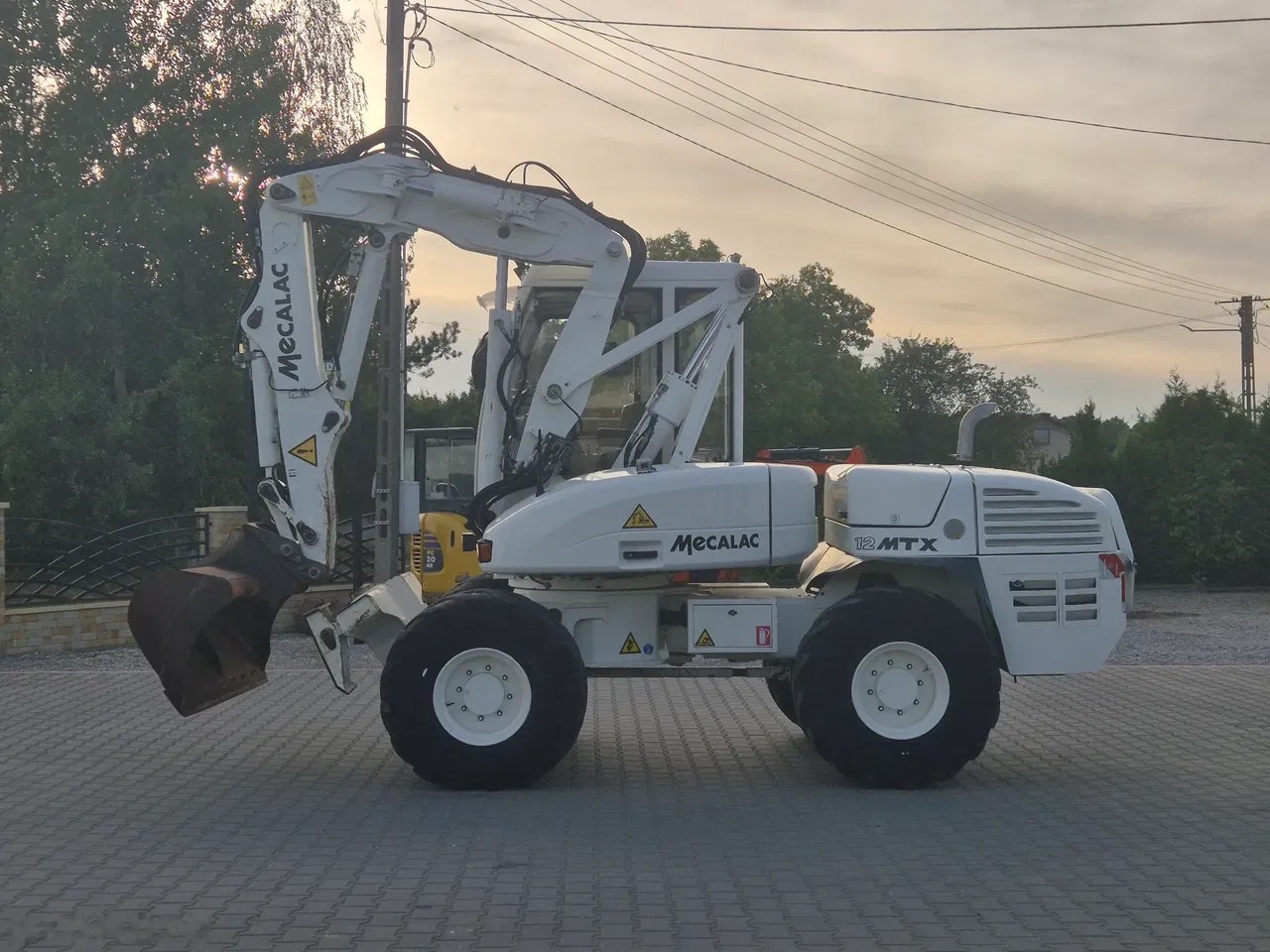 2015 Mecalac, 11.078 mth, Import Auf Lager in der EU — Foto 12 z 24