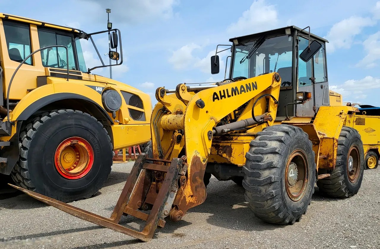 2001 Ahlmann As 200, Import Auf Lager in der EU — Foto 1