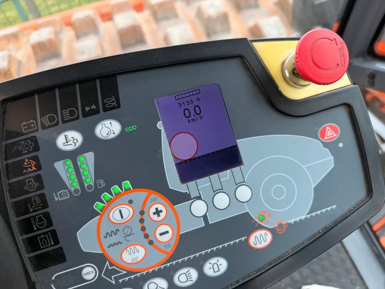 2018 Hamm VÁLEC, 3.130 mth, Import Auf Lager in der EU — Foto 8 z 15