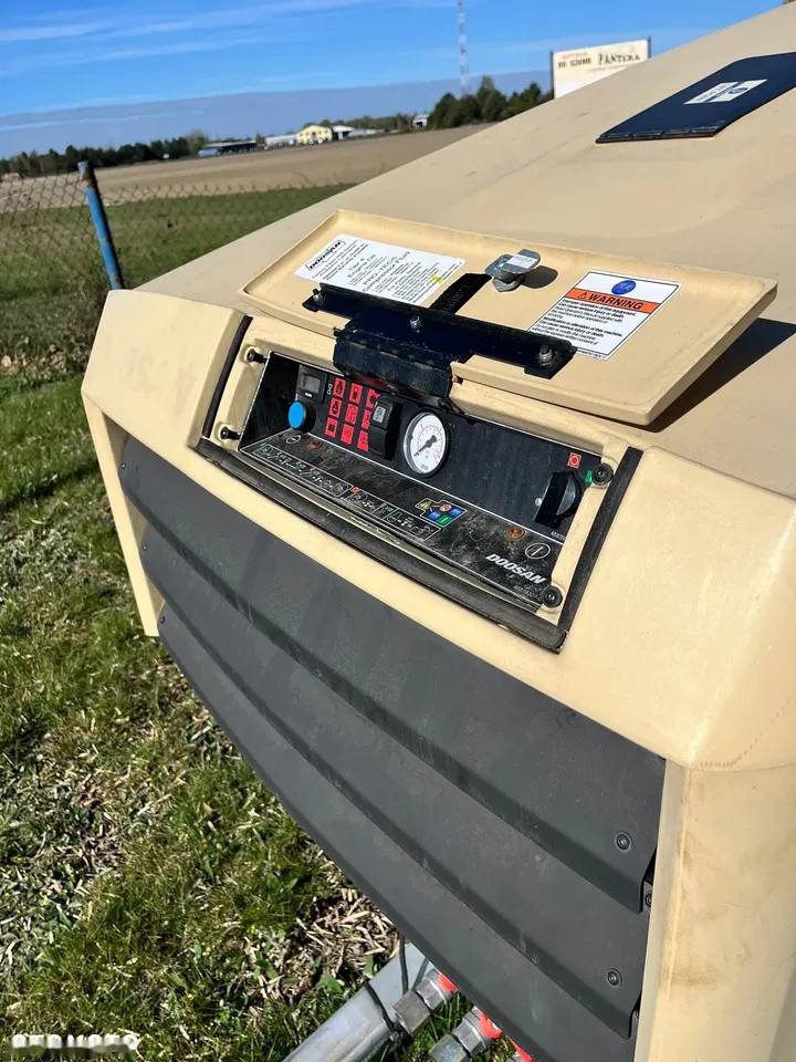 2023 Doosan KOMPRESOR, 14 mth, Import Auf Lager in der EU — Foto 5 z 14