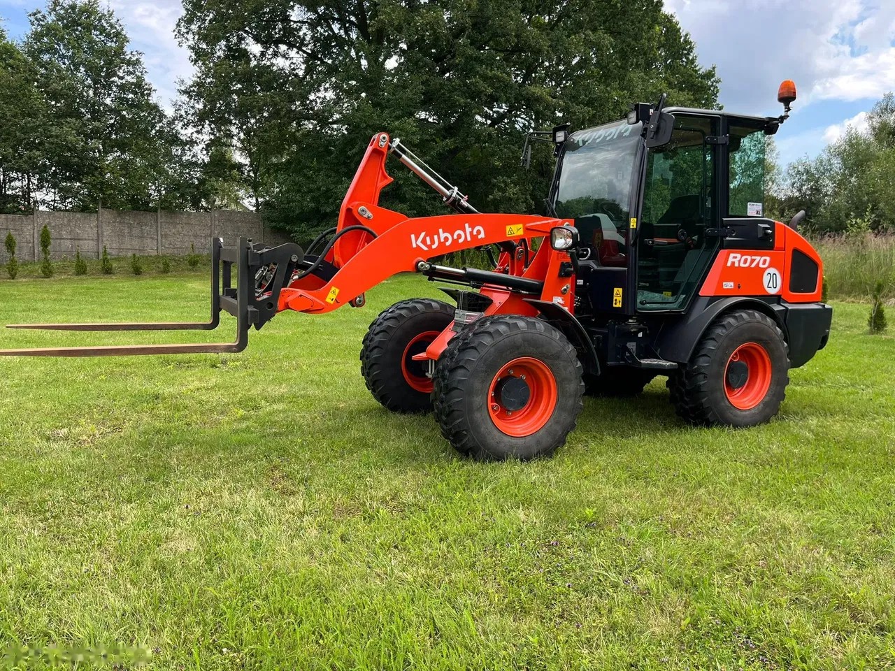 2022 Kubota R070, 800 mth, Import Auf Lager in der EU — Foto 3 z 24
