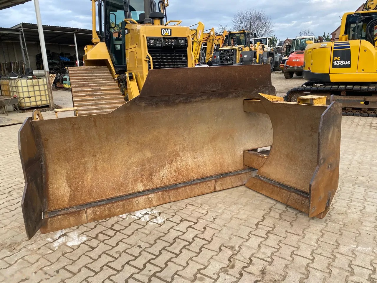 2016 Caterpillar D6N, 7.800 mth, Import Auf Lager in der EU — Foto 13 z 24