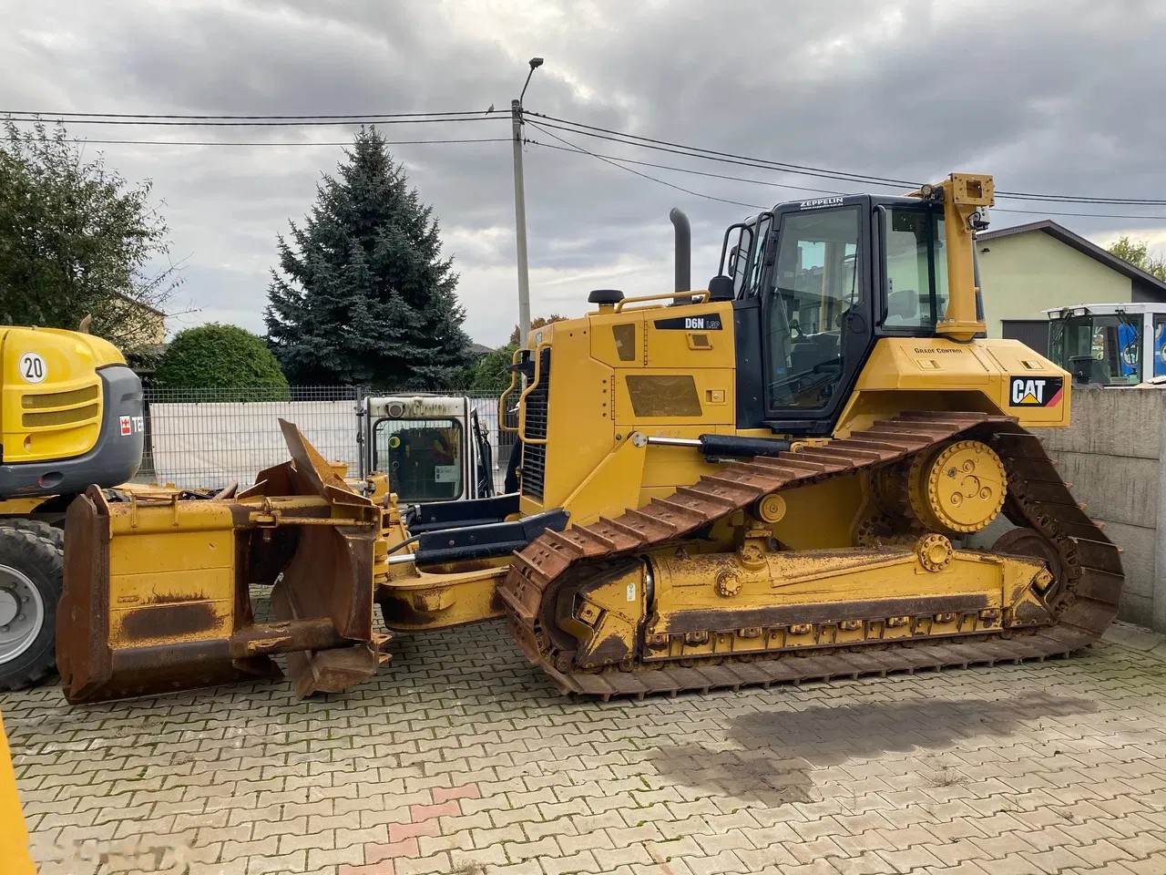 2016 Caterpillar D6N, 7.800 mth, Import Auf Lager in der EU — Foto 2 z 24