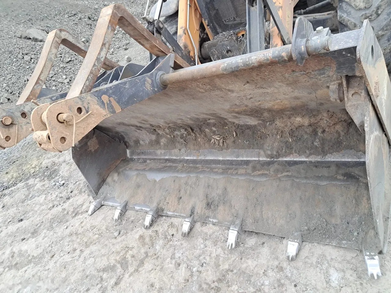 2019 Case 580, 3.243 mth, Import Auf Lager in der EU — Foto 14 z 16