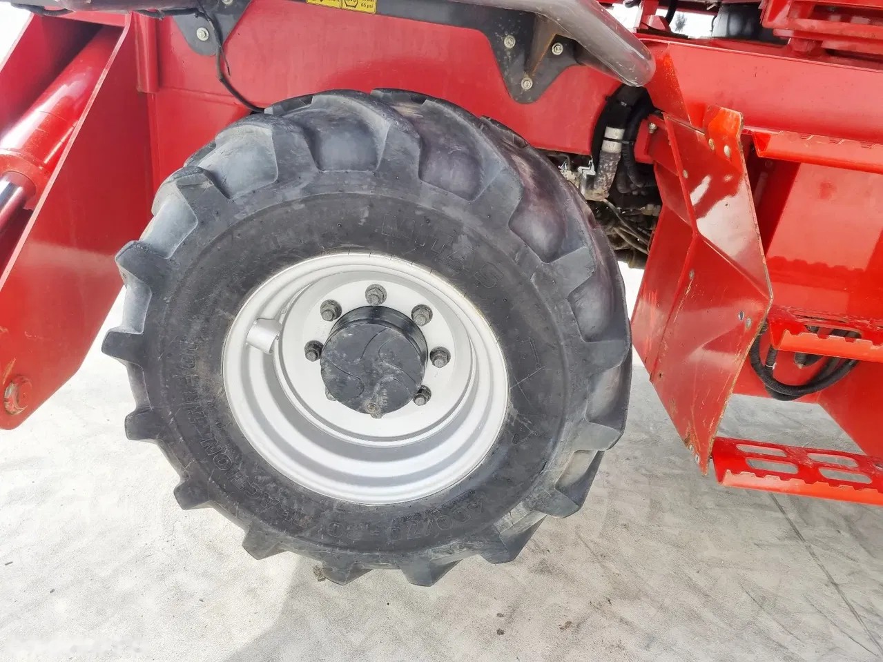 2016 Manitou MRT, 3.335 mth, Import Auf Lager in der EU — Foto 15 z 15